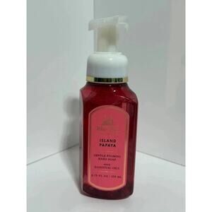 Bath & Body Works “Island Papaya” Foaming Hand Soap